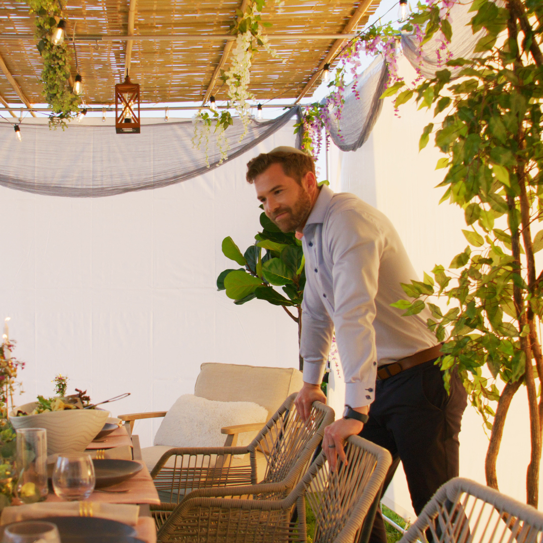 Primary creative 04 · setting the Sukkot table