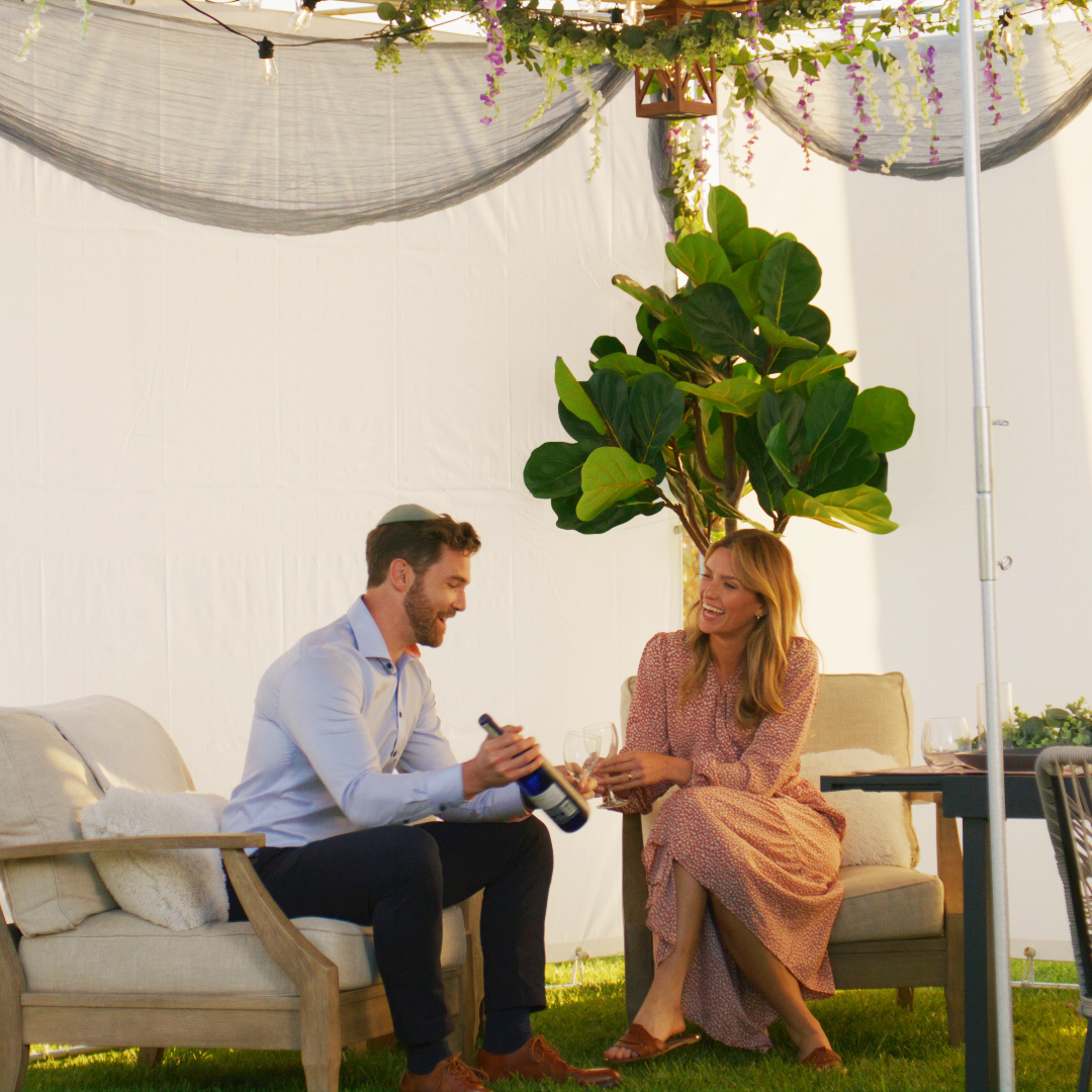 Primary creative 05 · Sukkot gathering